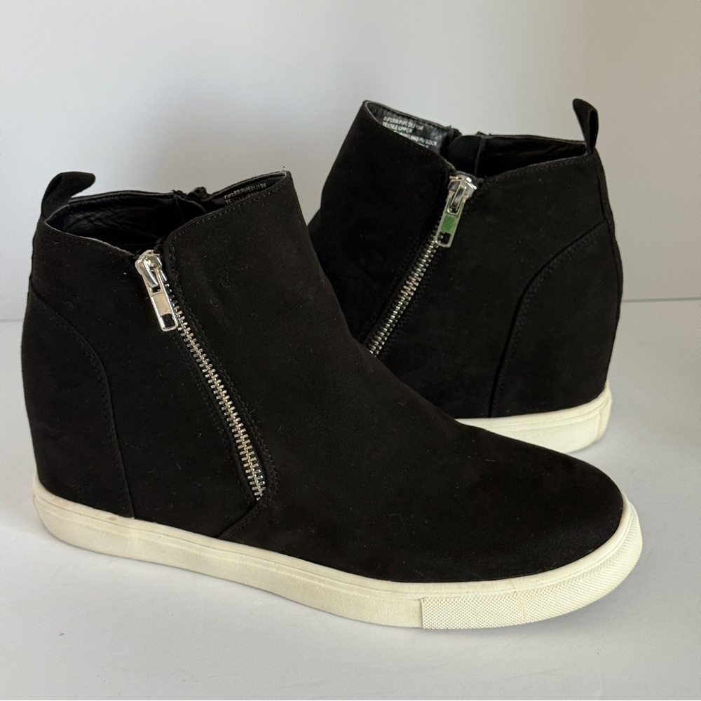 Madden Girl Piperr Wedge High Top Sneaker Size 9M